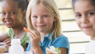 Sending a vegan child to a non-vegan school