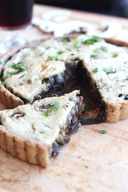 delicious vegan mushroom quiche